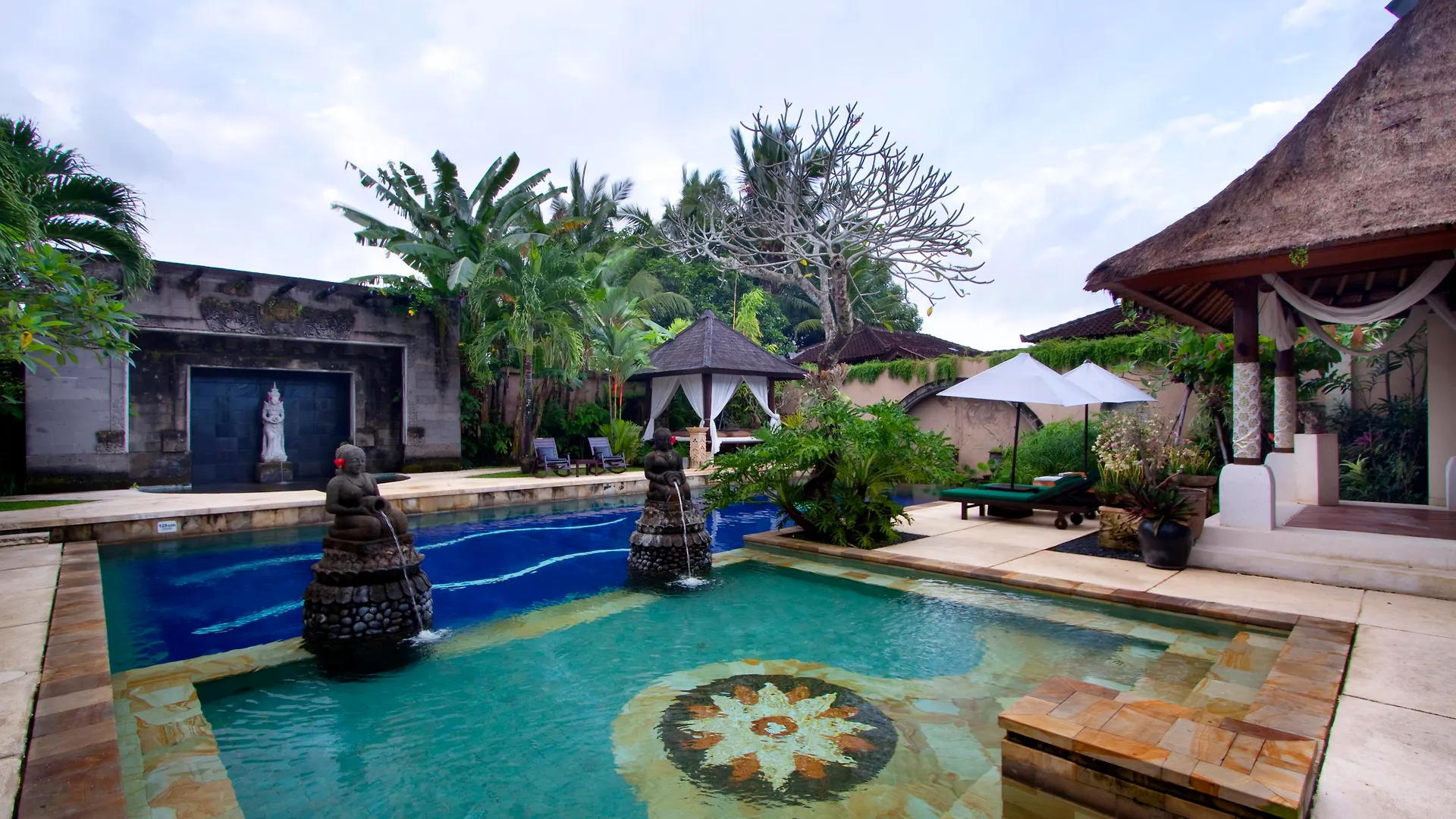 Resort Bebek Tepi Sawah Restaurant & Villas Ubud