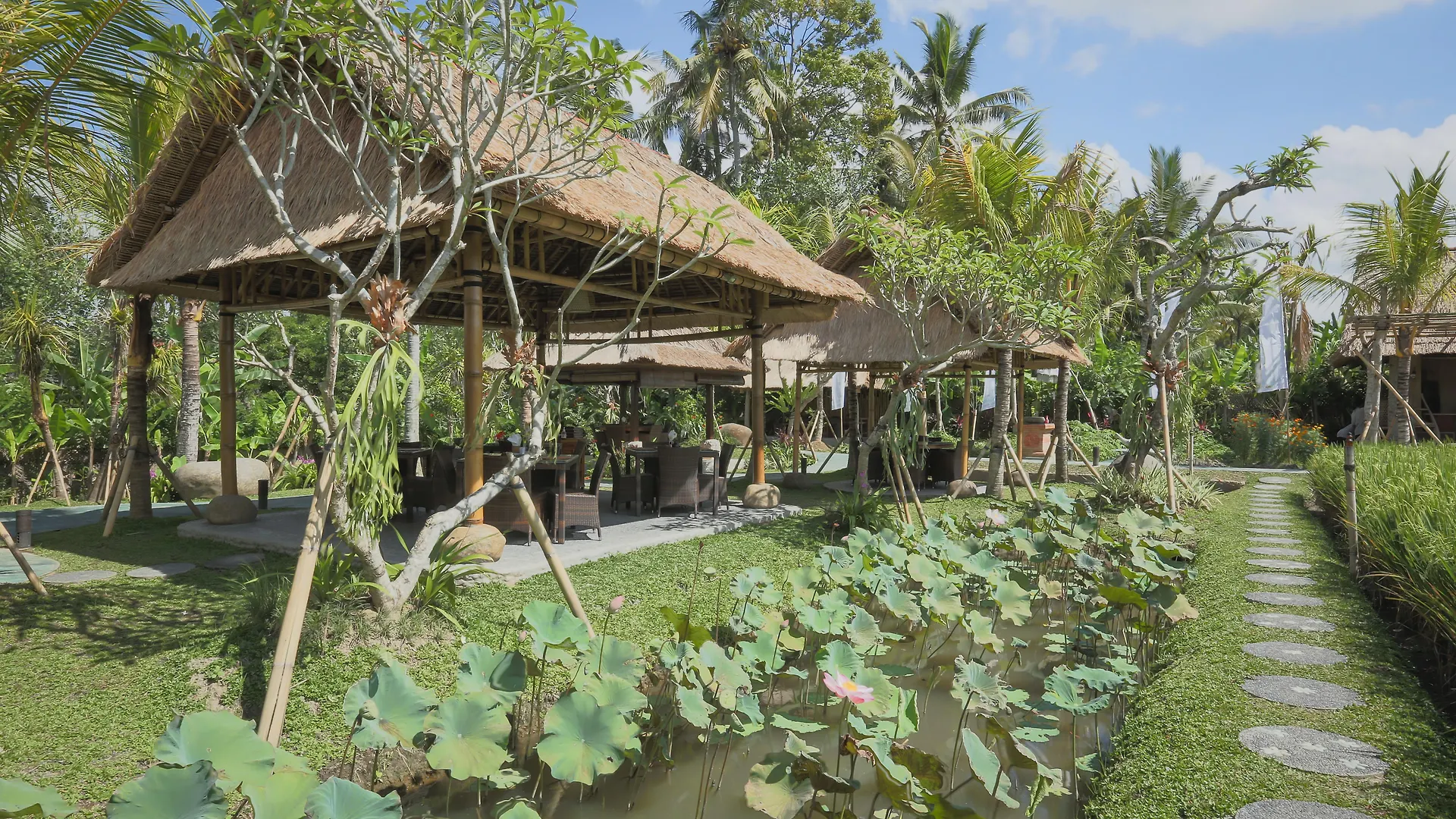 Bebek Tepi Sawah Restaurant & Villas Ubud  Resort Ubud (Bali)