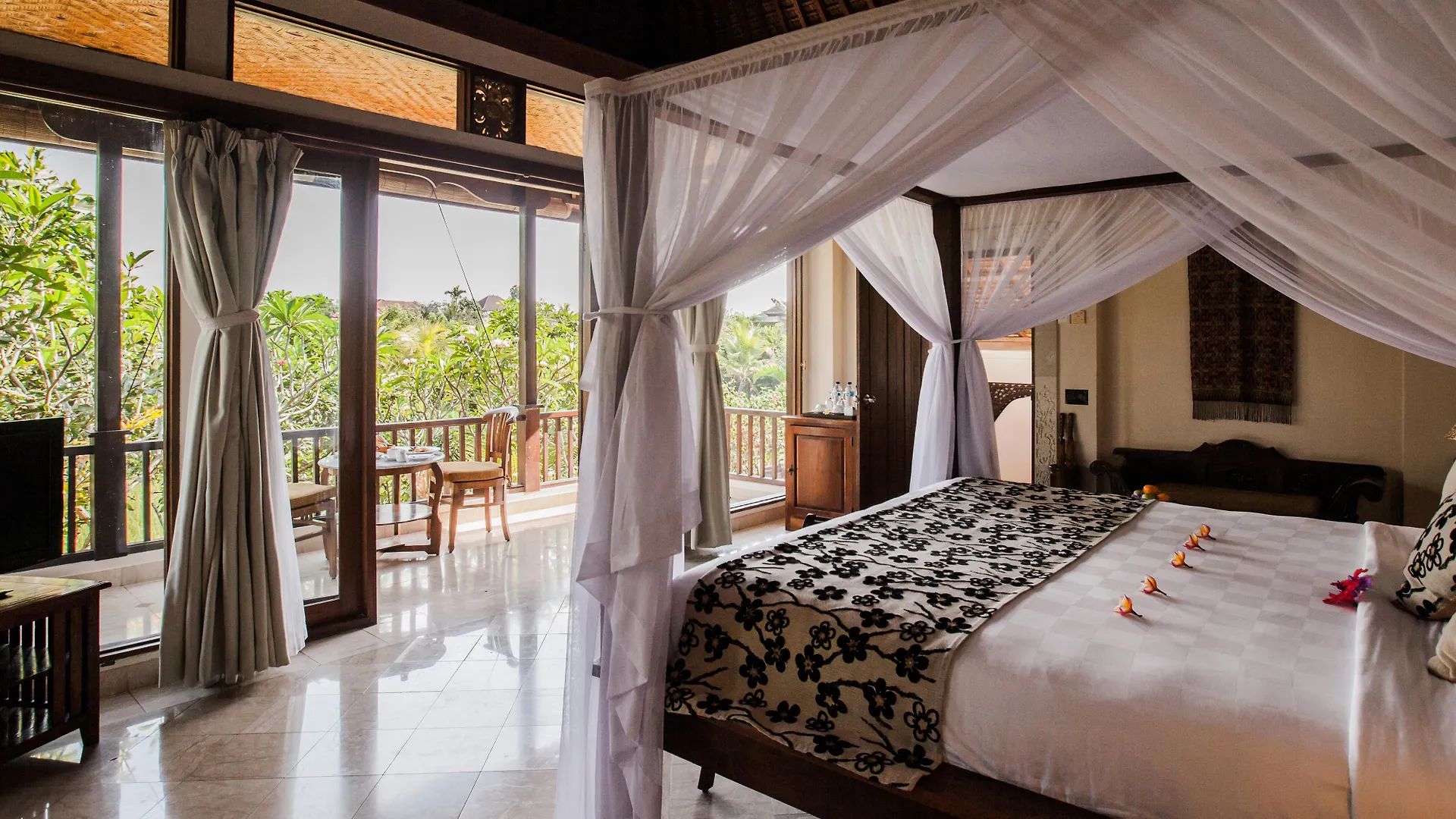 Bebek Tepi Sawah Restaurant & Villas Ubud Resort